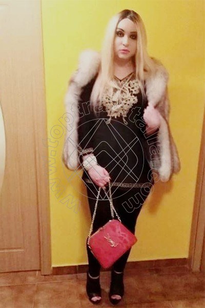 Foto 34 di Amira Ahsen transex Bucarest