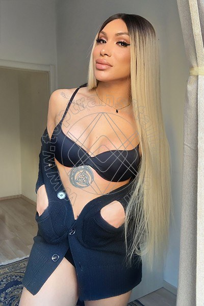 Foto 1 di Angel Bunny transex Roma