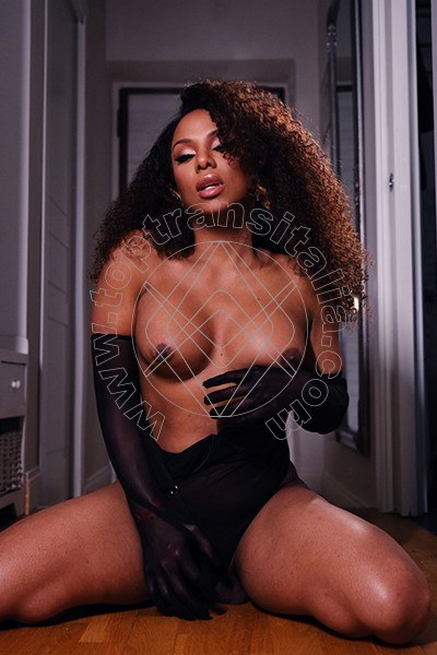 Foto 63 di Tazia Duran transex Latina