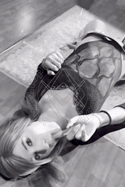 Foto hot 1 di Svenja transex Ginsheim-gustavsburg