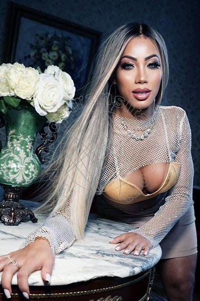 Foto 7 di Paola Amorim transex Parigi