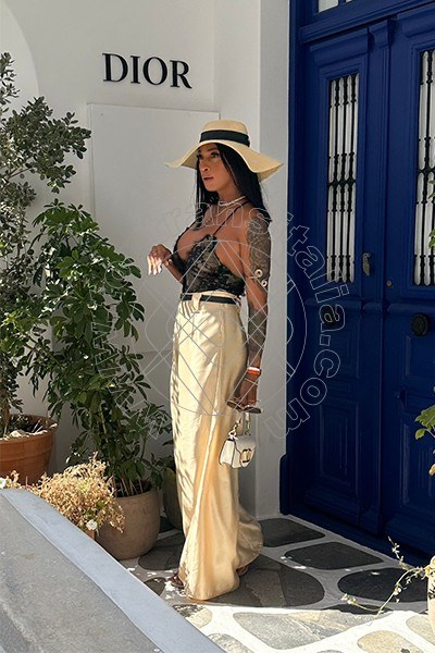 Foto 33 di Arianna Ferrari Pornostar transex Napoli