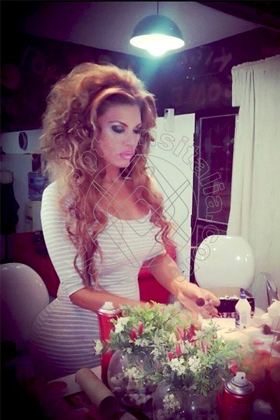 Foto 20 di Eva Rodriguez Blond transex Ibiza