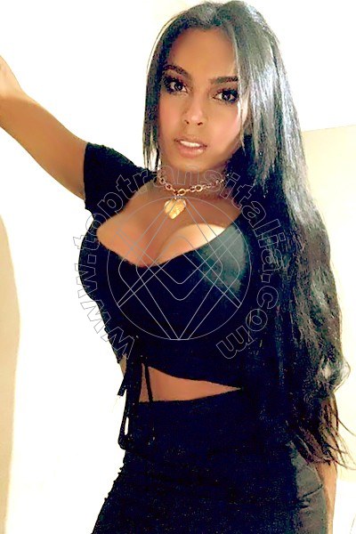 Foto 4 di Mirella Brasiliana transex Novara