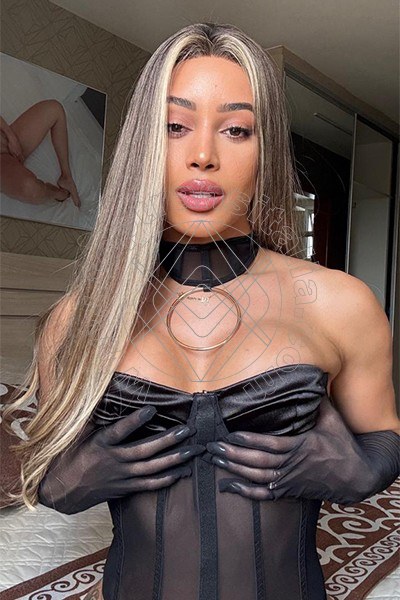 Foto 24 di Iris Araujo transex Brescia