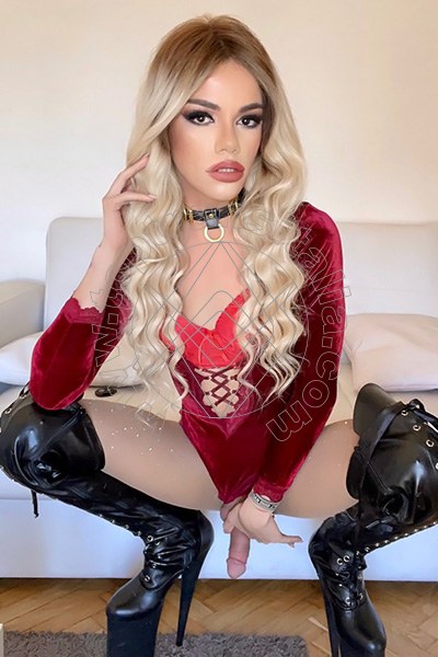 Foto hot 27 di Rafaella Menicucci Xxl transex Napoli