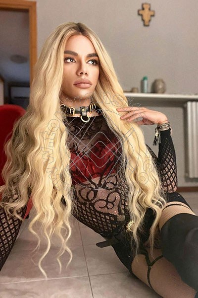 Foto 410 di Rafaella Menicucci Xxl transex Milano