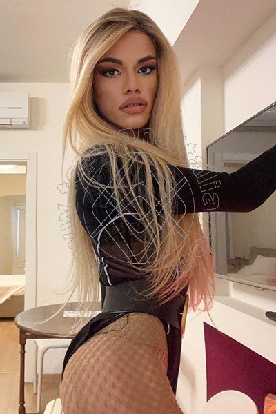 Foto 381 di Rafaella Menicucci Xxl transex Milano