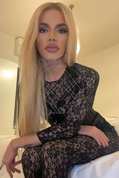 Foto 369 di Rafaella Menicucci Xxl transex Milano