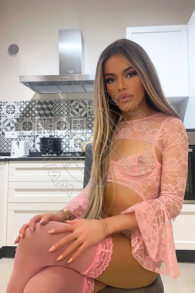 Foto 349 di Rafaella Menicucci Xxl transex Milano