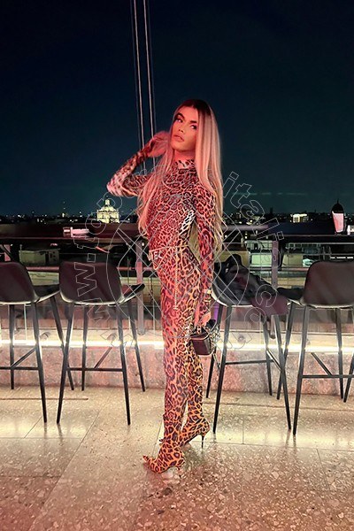 Foto 340 di Rafaella Menicucci Xxl transex Milano