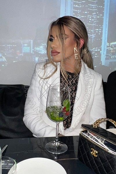 Foto 332 di Rafaella Menicucci Xxl transex Milano