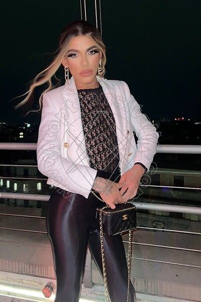 Foto 330 di Rafaella Menicucci Xxl transex Milano