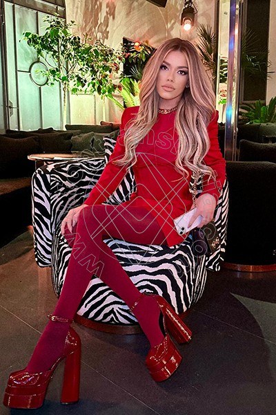 Foto 281 di Rafaella Menicucci Xxl transex Milano