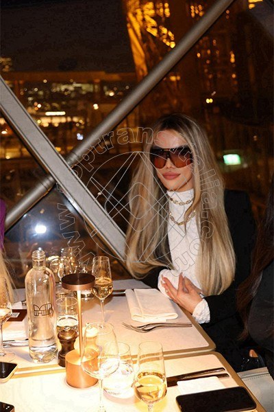 Foto 295 di Rafaella Menicucci Xxl transex Milano