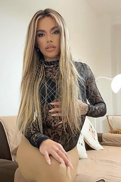 Foto 286 di Rafaella Menicucci Xxl transex Milano