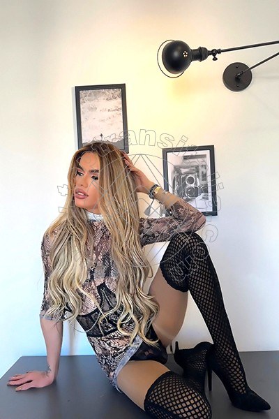 Foto 319 di Rafaella Menicucci Xxl transex Milano