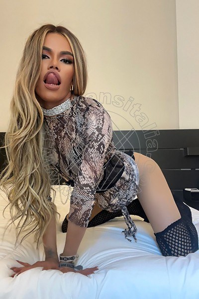 Foto 314 di Rafaella Menicucci Xxl transex Milano