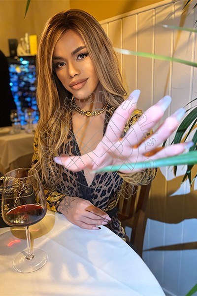 Foto 186 di Rafaella Menicucci Xxl transex Milano