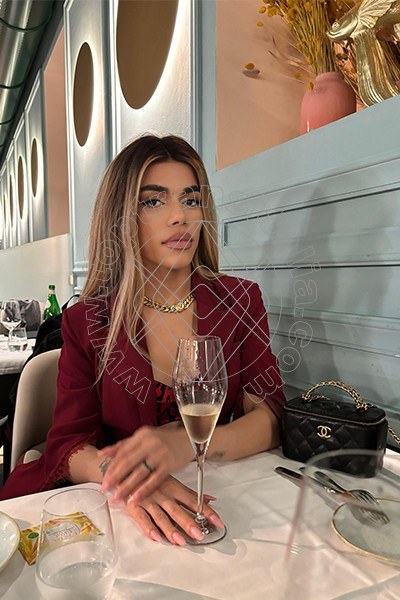 Foto 159 di Rafaella Menicucci Xxl transex Milano
