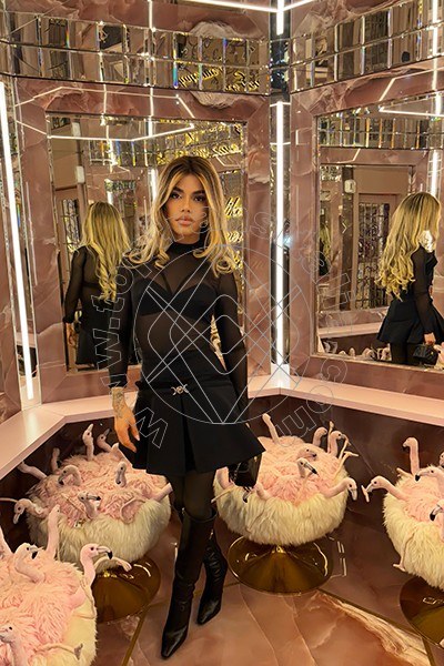 Foto 135 di Rafaella Menicucci Xxl transex Milano