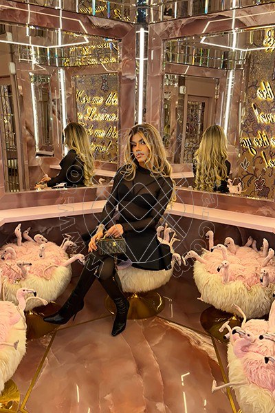 Foto 134 di Rafaella Menicucci Xxl transex Milano