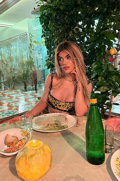 Foto 88 di Rafaella Menicucci Xxl transex Milano