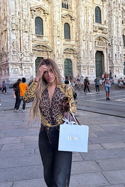 Foto 38 di Rafaella Menicucci Xxl transex Milano