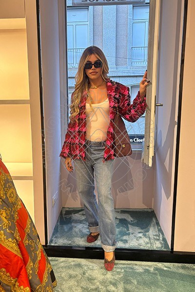 Foto 29 di Rafaella Menicucci Xxl transex Milano