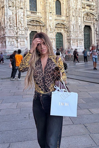 Foto 35 di Rafaella Menicucci Xxl transex Milano