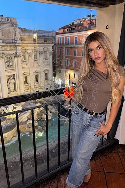 Foto 33 di Rafaella Menicucci Xxl transex Milano
