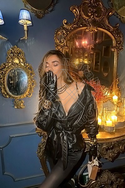 Foto di Rafaella Menicucci Xxl transex Milano