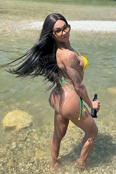 Foto 33 di Karina Rios Pornostar transex Alba