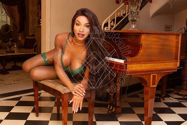 Foto 29 di Karina Rios Pornostar transex Alba