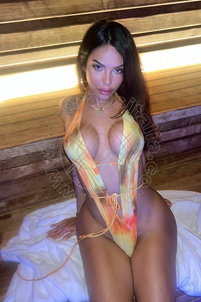 Foto 2 di Lisa Capelli transex Bari