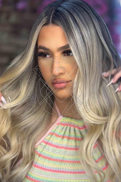 Foto 2 di Melania Bionda transex Parma