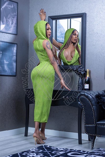 Foto 42 di Barbie Black transex Milano