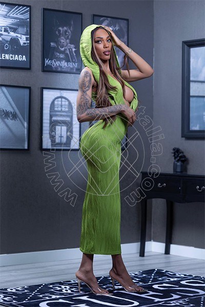 Foto 45 di Barbie Black transex Milano