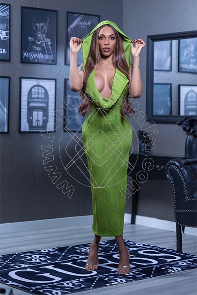 Foto 47 di Barbie Black transex Milano