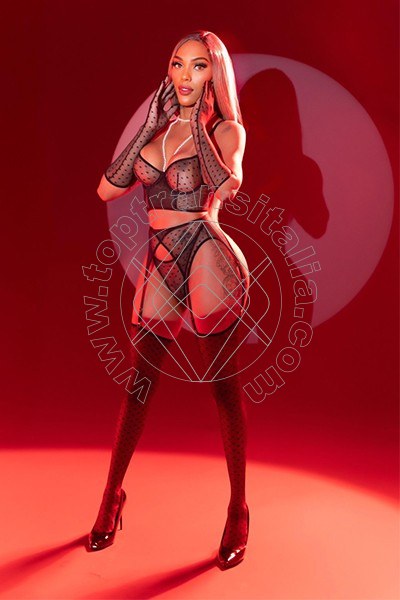 Foto 7 di Barbie Black transex Milano