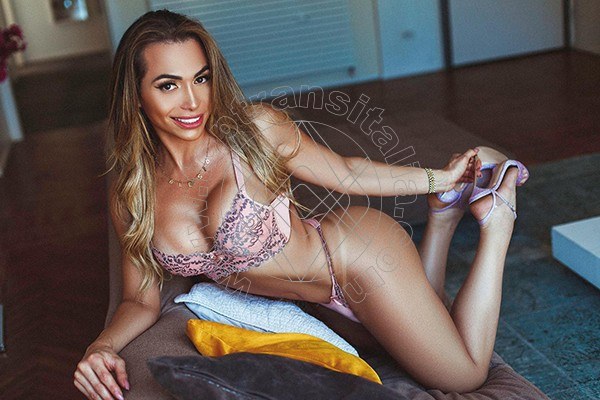 Foto 180 di Nina La Vera Dea transex Ginevra