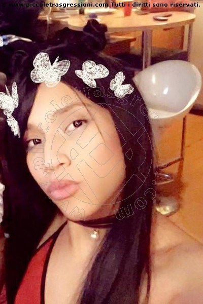 Foto selfie 2 di Hillary Hilton transex Oviedo