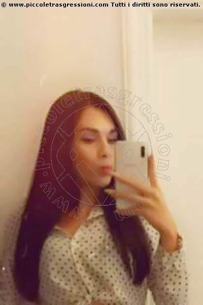 Foto selfie di Nicole Gomes transex Herakleio