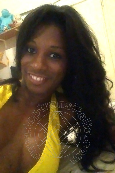 Foto selfie 16 di Graicy Ohara Pornostar transex Colonnella
