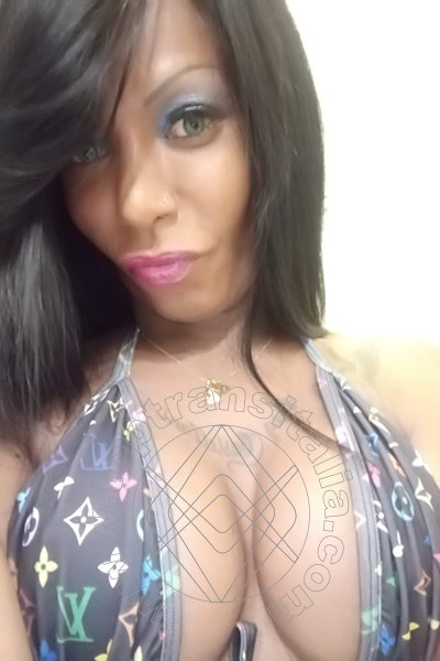 Foto selfie 3 di Meg Castellani transex Cinisello Balsamo