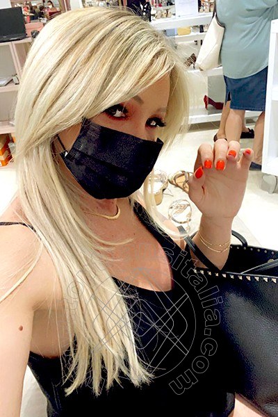 Foto selfie 328 di Pamy La Diva Stellare transex Losanna