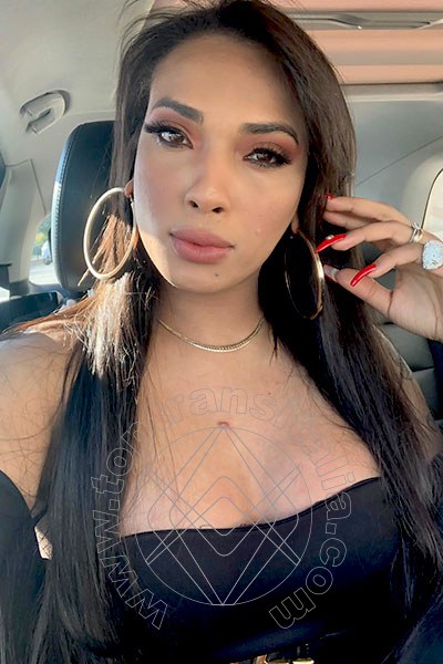 Foto selfie 36 di Arianna Ferrari Pornostar transex Napoli