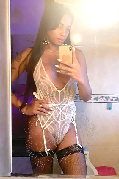 Foto selfie 33 di Arianna Ferrari Pornostar transex Napoli