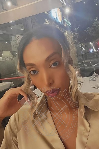 Foto selfie 10 di Naomi Closed transex Milano
