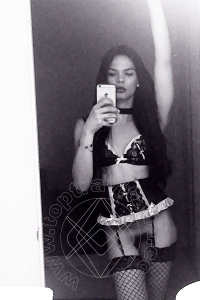 Foto selfie hot 5 di Sabrina Morais Xxxl transex San Giuliano